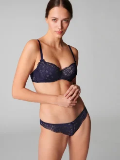 AIMÉE