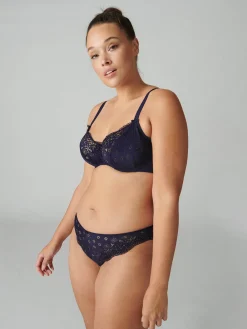 AIMÉE