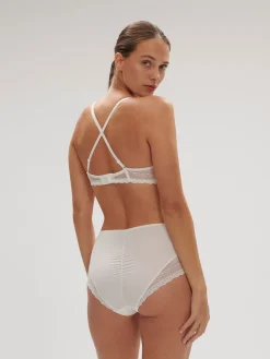 DESTINÉE