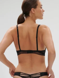 PIA