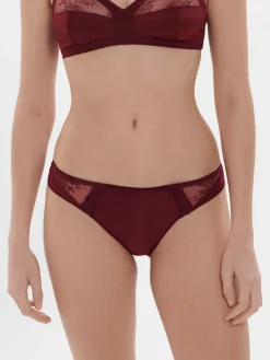 ÈVE