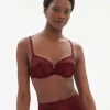 ÈVE
