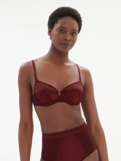 ÈVE