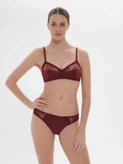 ÈVE