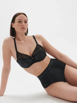 ÈVE